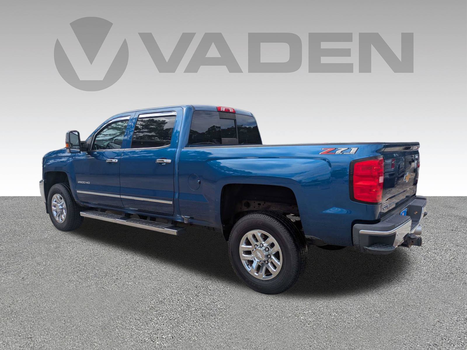 Used 2018 Chevrolet Silverado 2500 LTZ w/ Duramax Plus Package AWD/4WD image 23