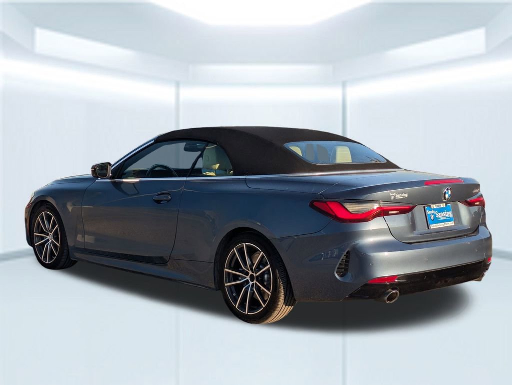 Used 2024 BMW 430i Convertible image 3