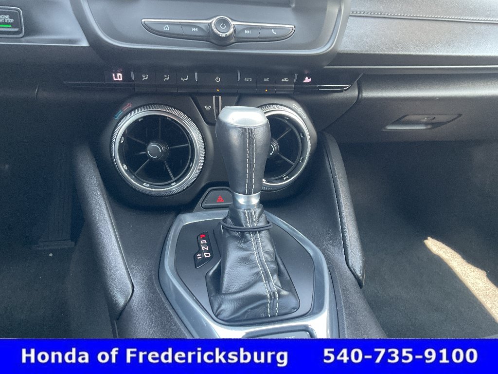 Used 2017 Chevrolet Camaro LT RWD image 23