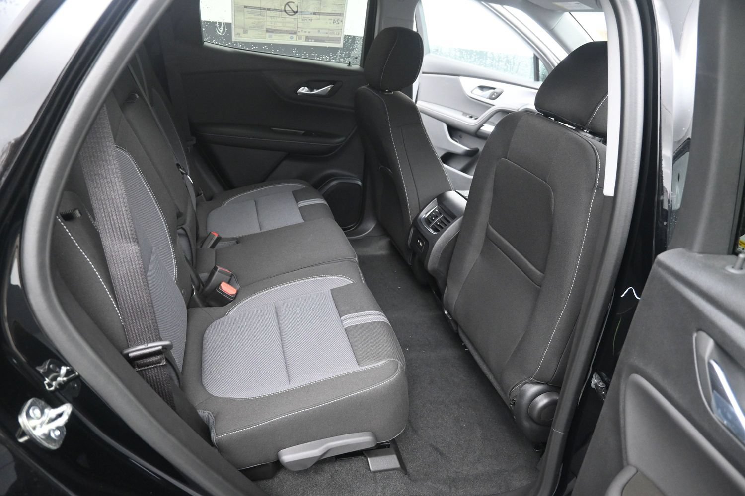 New 2026 Chevrolet Blazer LT w/ Convenience Package AWD/4WD image 37