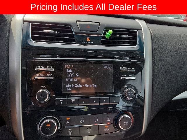 Used 2015 Nissan Altima 2.5 S w/ Special Edition Package FWD image 3