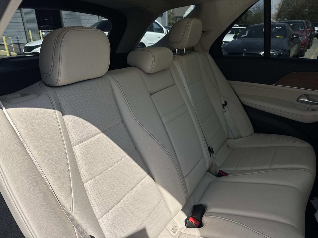 Used 2023 Mercedes-Benz GLE 350 image 9