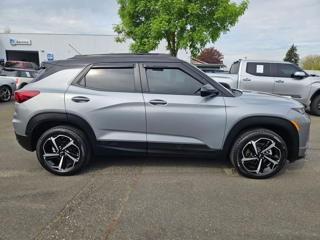 Used 2023 Chevrolet TrailBlazer RS w/ Convenience Package AWD/4WD image 8