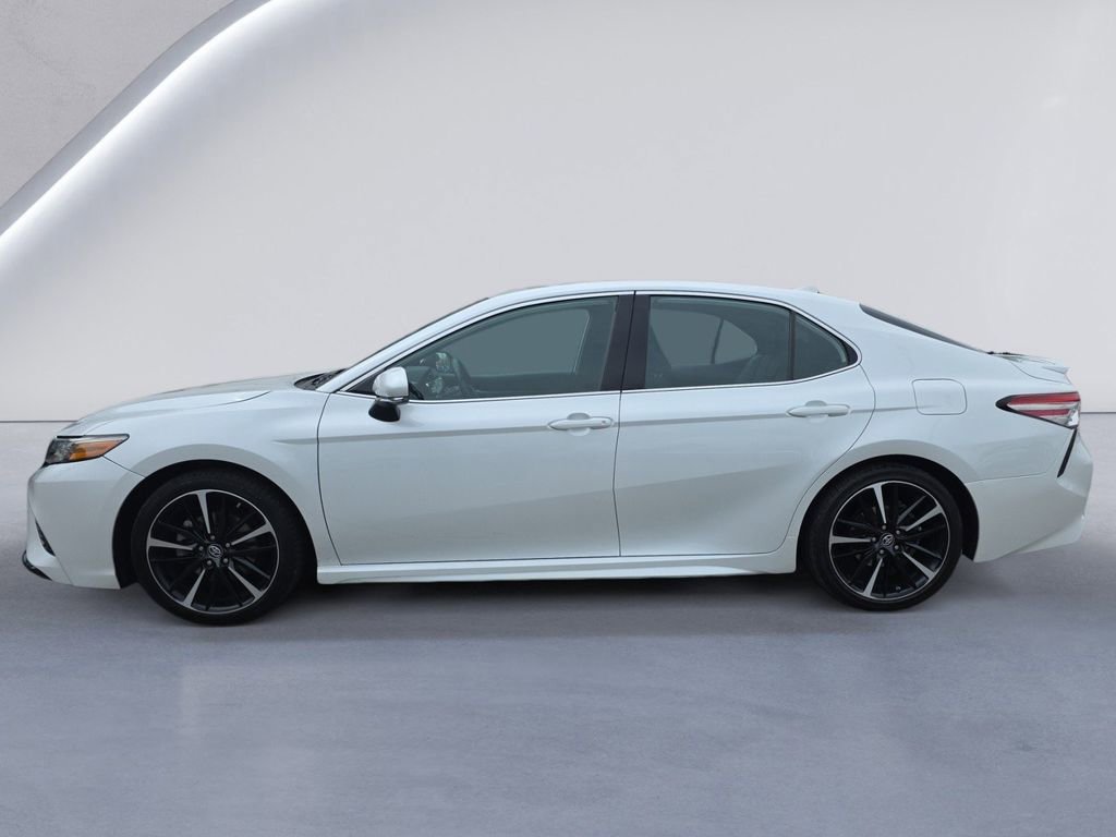 Used 2019 Toyota Camry XSE FWD image 6