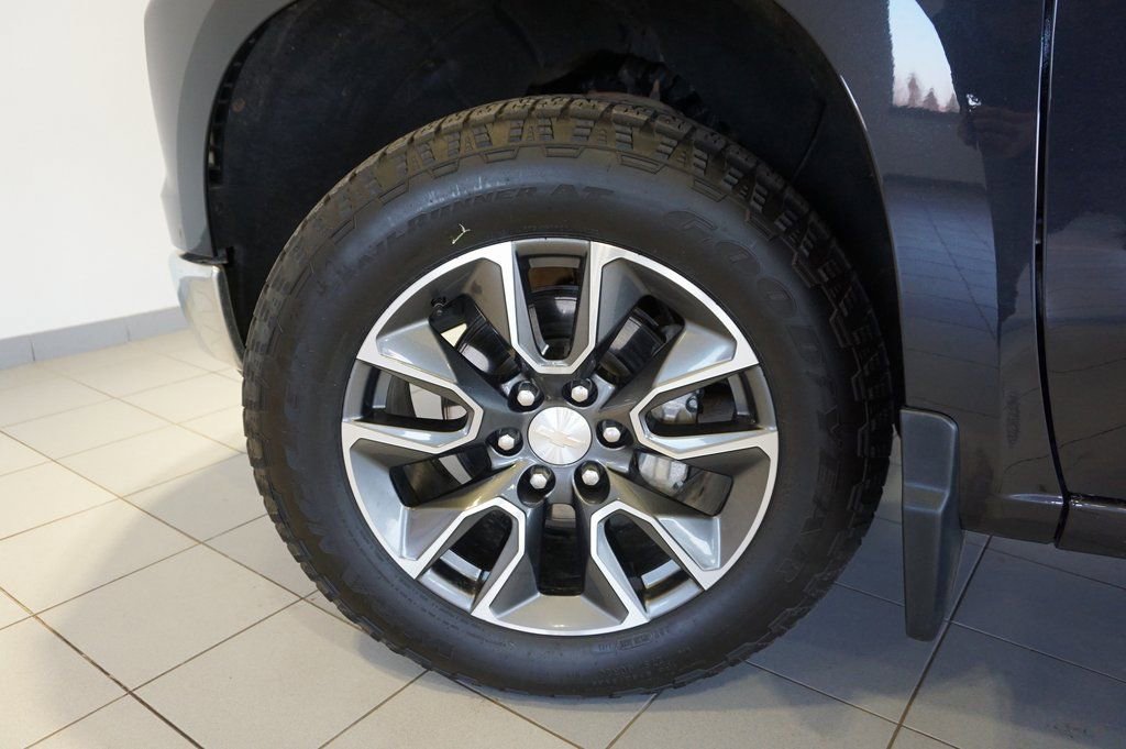 Used 2024 Chevrolet Silverado 1500 LT image 29