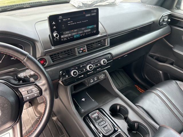 Used 2024 Honda Pilot TrailSport image 30