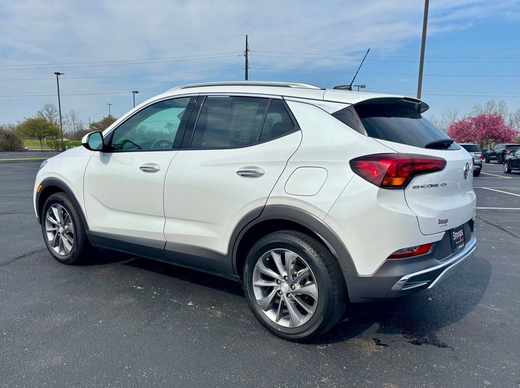 Used 2023 Buick Encore GX Essence w/ Experience Buick Package FWD image 5