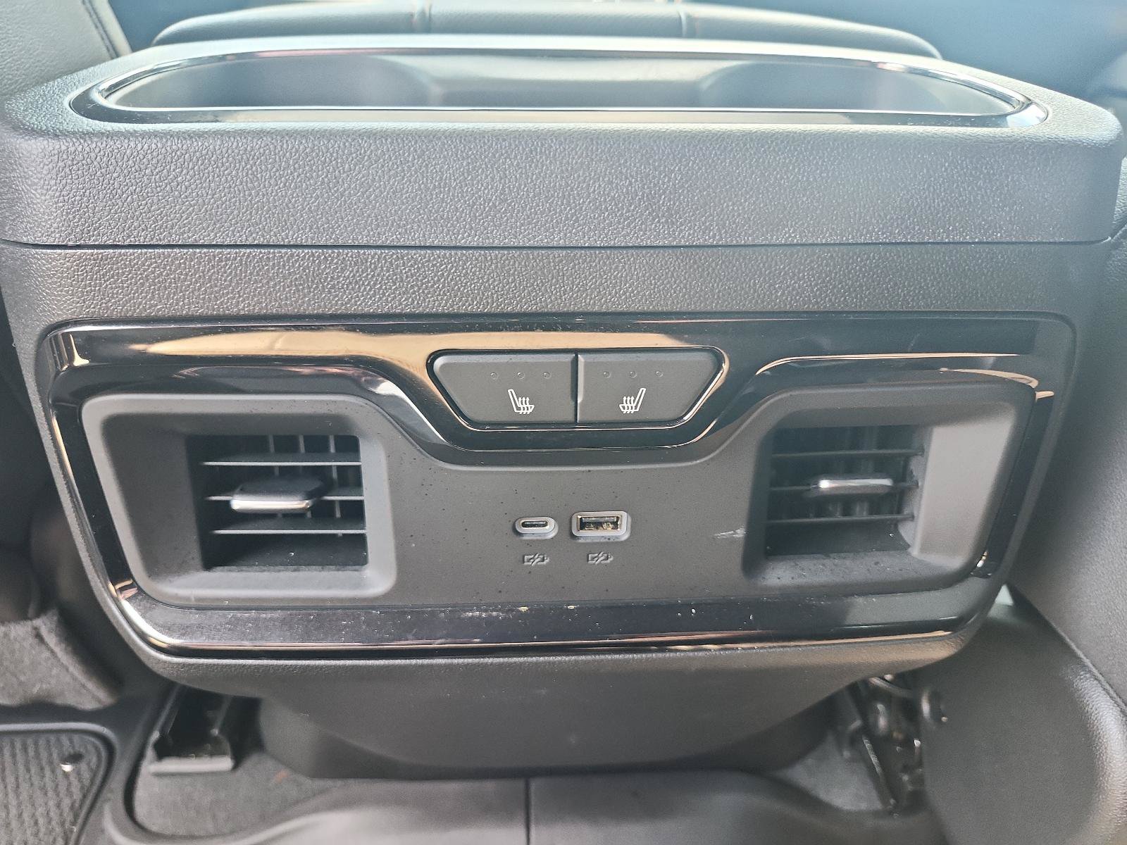 Used 2025 GMC Sierra 2500 AT4 w/ AT4 Premium Plus Package AWD/4WD image 16