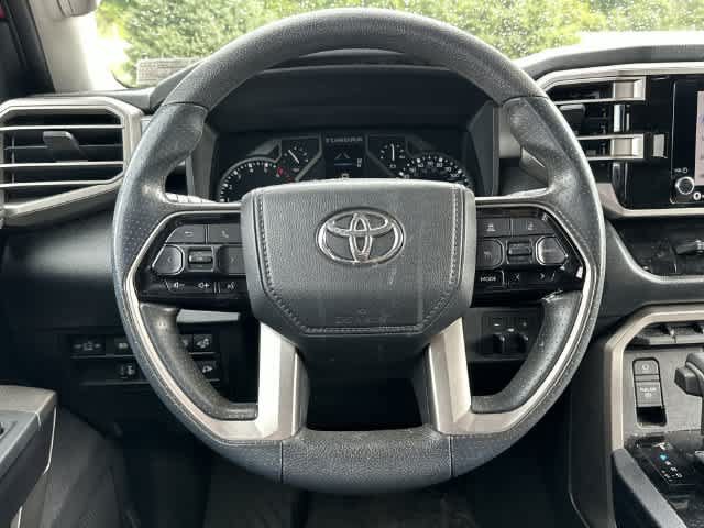 Used 2022 Toyota Tundra SR5 w/ SR5 Convenience Package AWD/4WD image 7