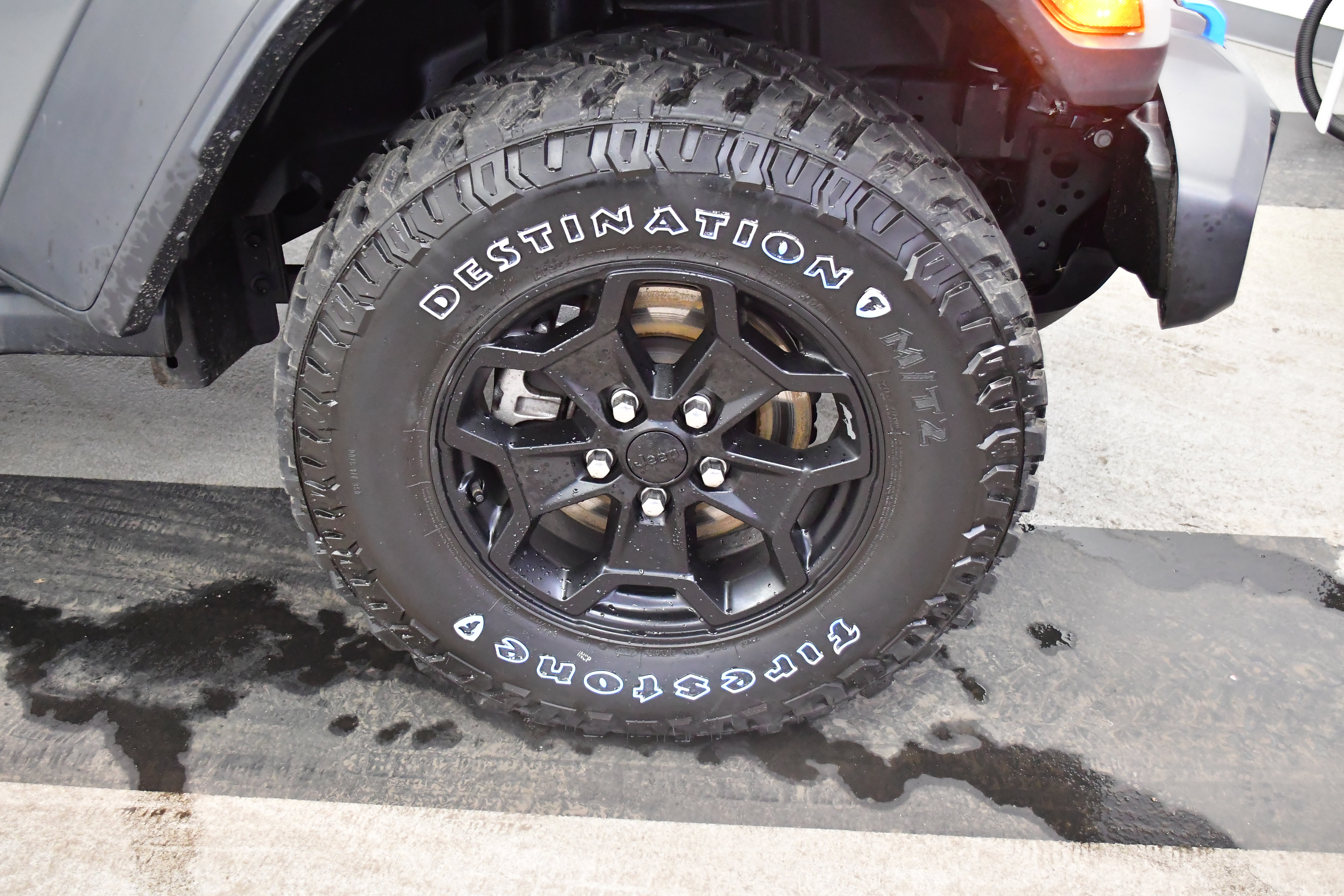 Used 2023 Jeep Wrangler Unlimited w/ Sun & Screen Package image 60