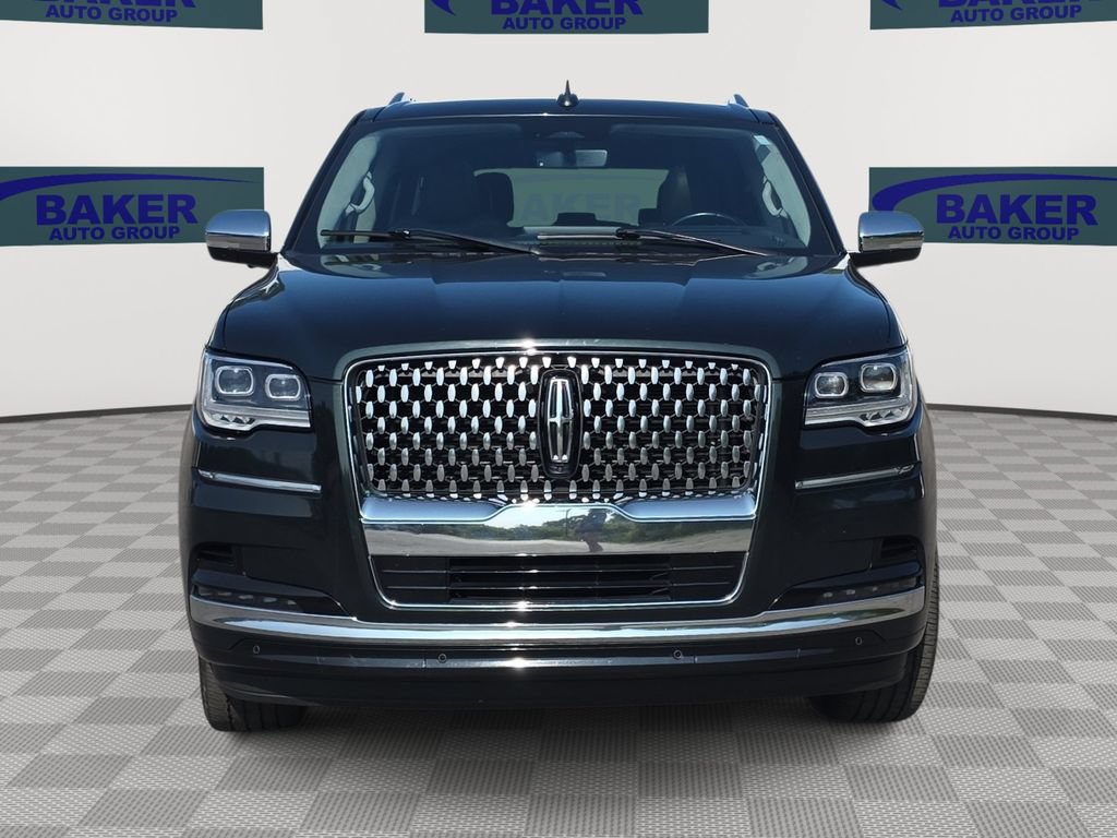 Used 2022 Lincoln Navigator Black Label AWD/4WD image 2