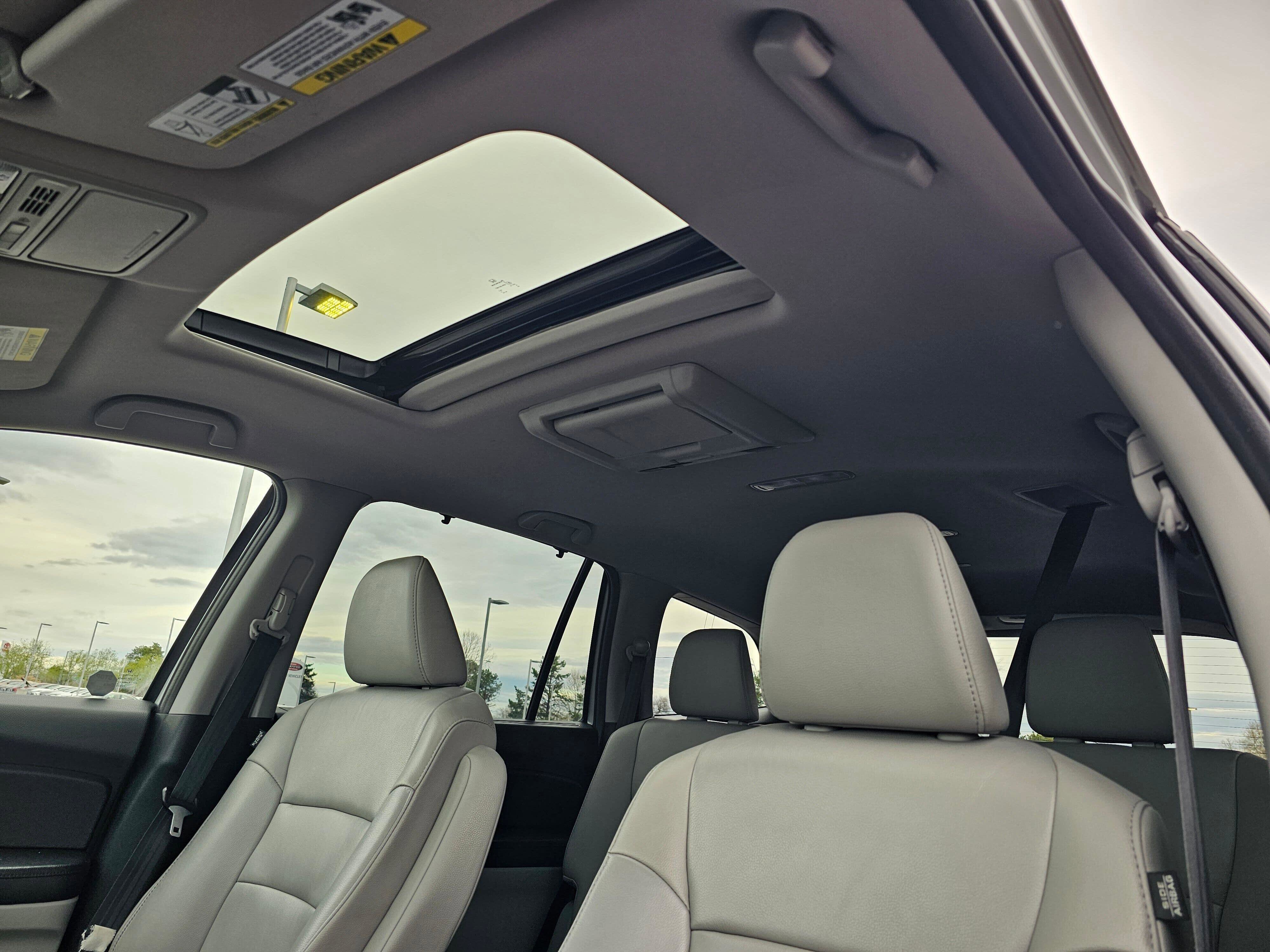 Used 2016 Honda Pilot Touring image 27