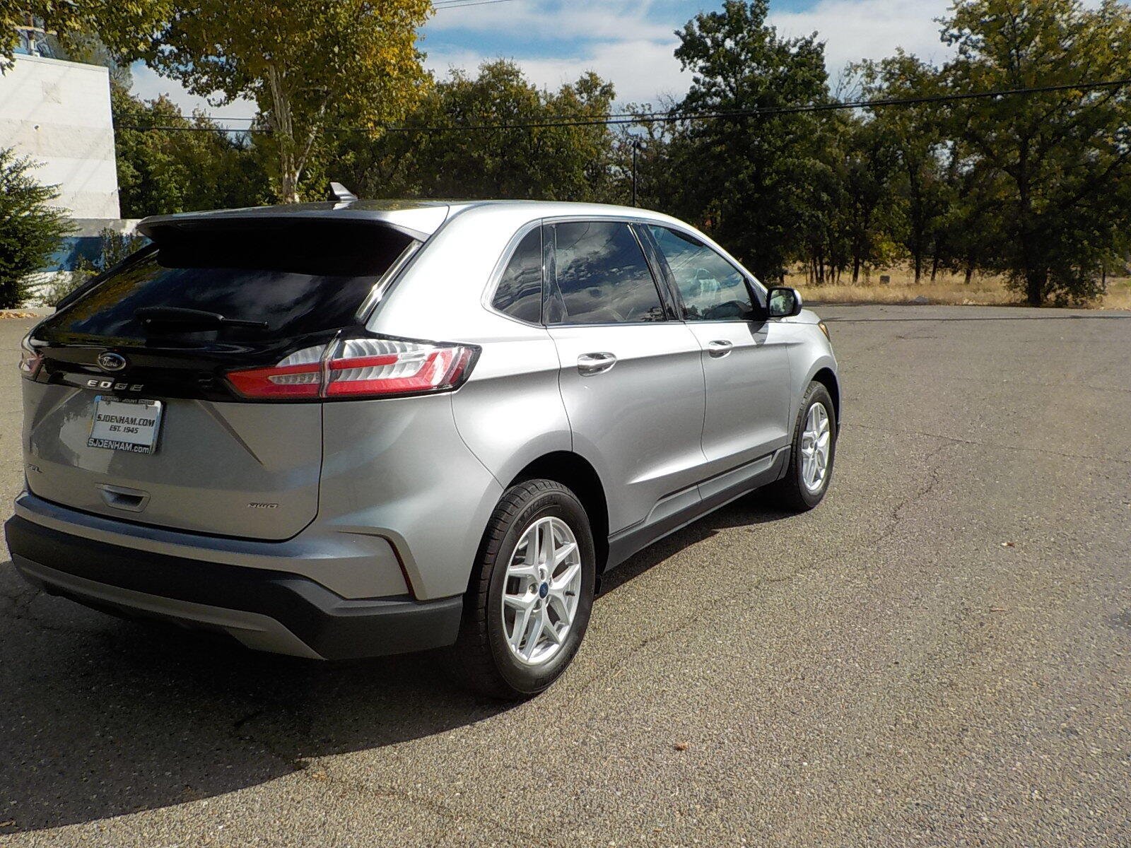 Used 2022 Ford Edge SEL AWD/4WD image 6