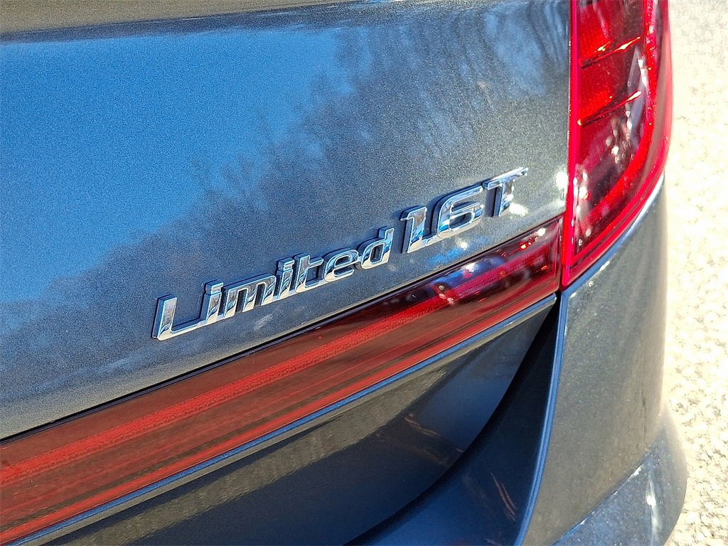 Used 2022 Hyundai Sonata Limited w/ Preferred Accessory Package image 31