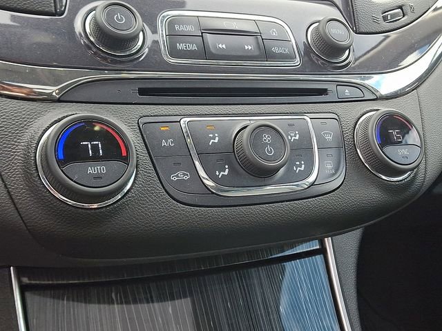 Used 2017 Chevrolet Impala Premier w/ Enhanced Convenience Package image 16