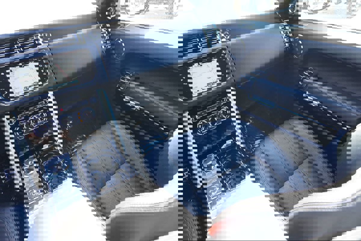 Used 2016 Land Rover Range Rover Supercharged image 27