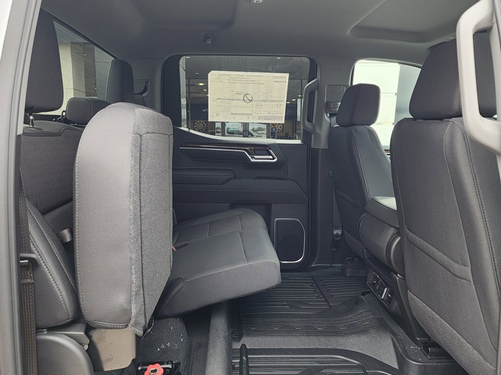New 2026 GMC Sierra 1500 Elevation w/ LPO, Elevation Black Package image 43