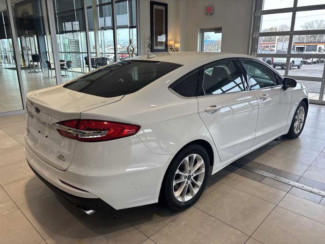 Certified 2019 Ford Fusion SE FWD image 3