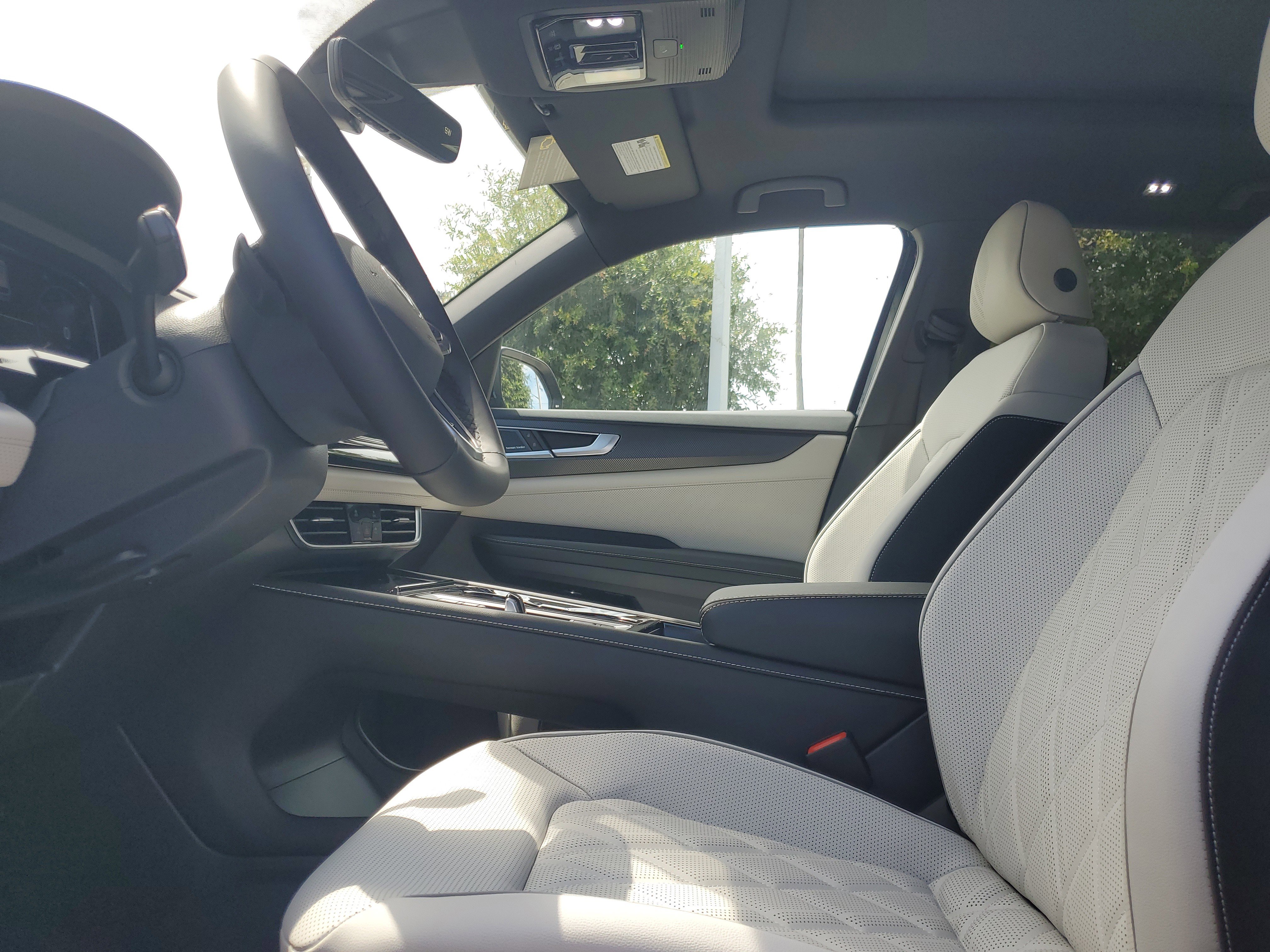 New 2025 Volkswagen Atlas Cross Sport SEL Premium R-Line image 21