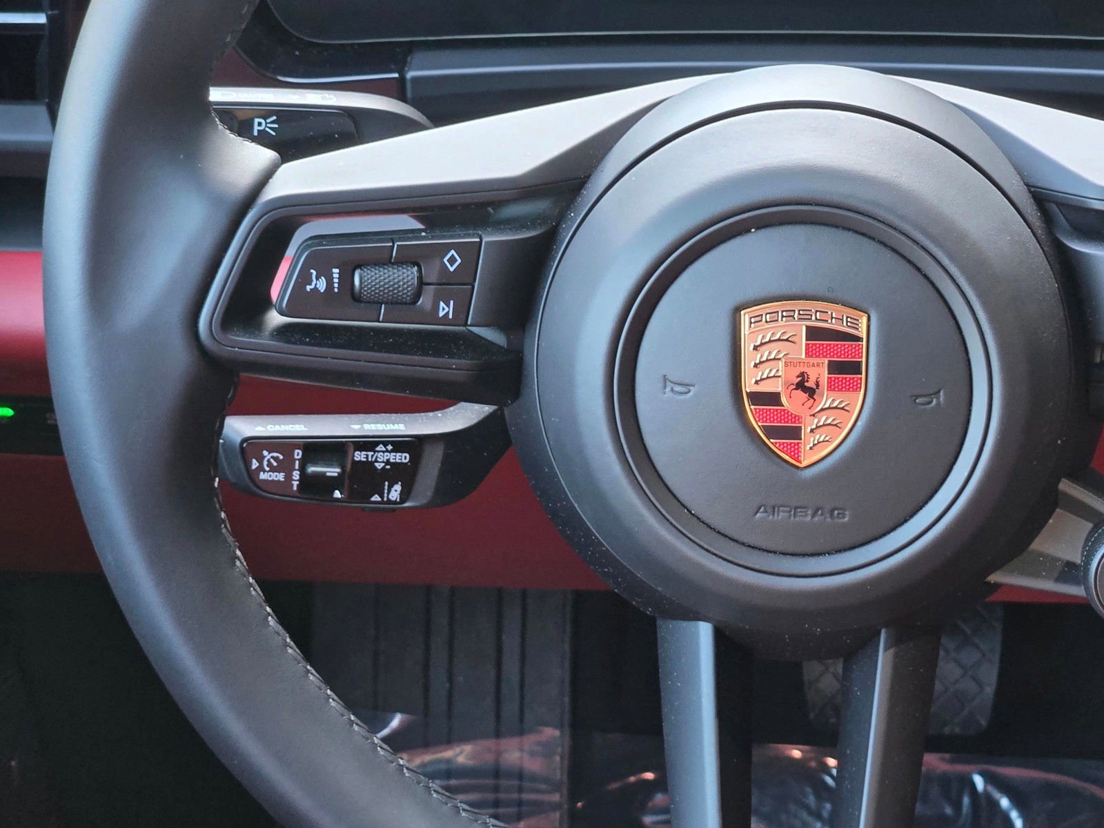 Certified 2025 Porsche Macan 4 Electric AWD/4WD image 16
