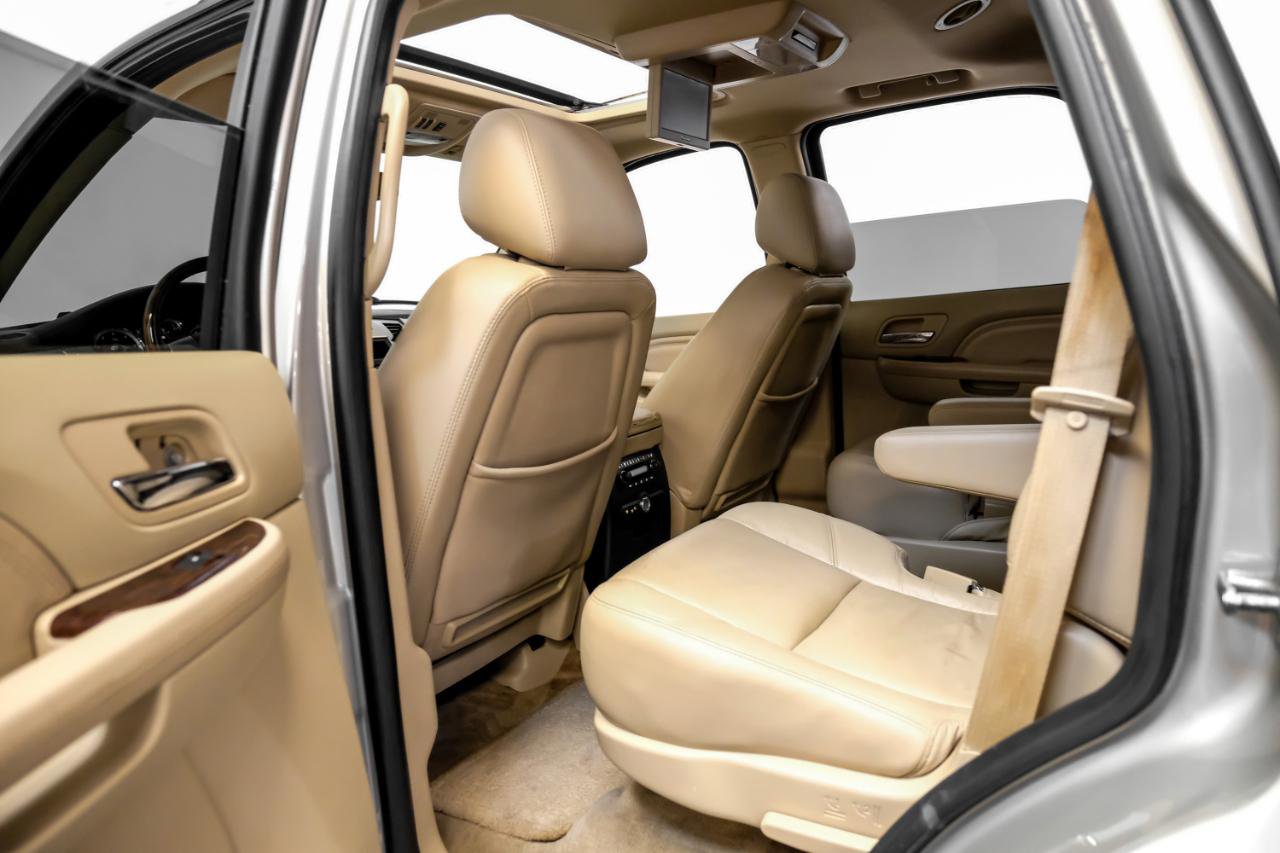 Used 2014 Cadillac Escalade Premium image 30