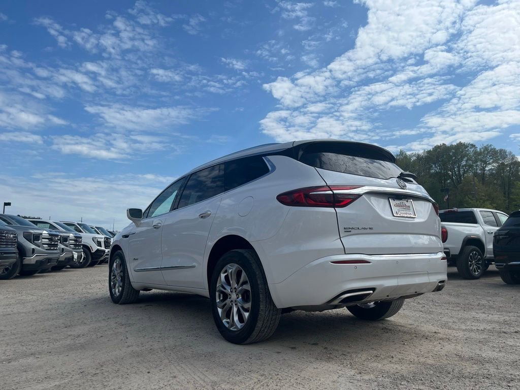 Used 2020 Buick Enclave Avenir w/ Avenir Technology Package AWD/4WD image 5
