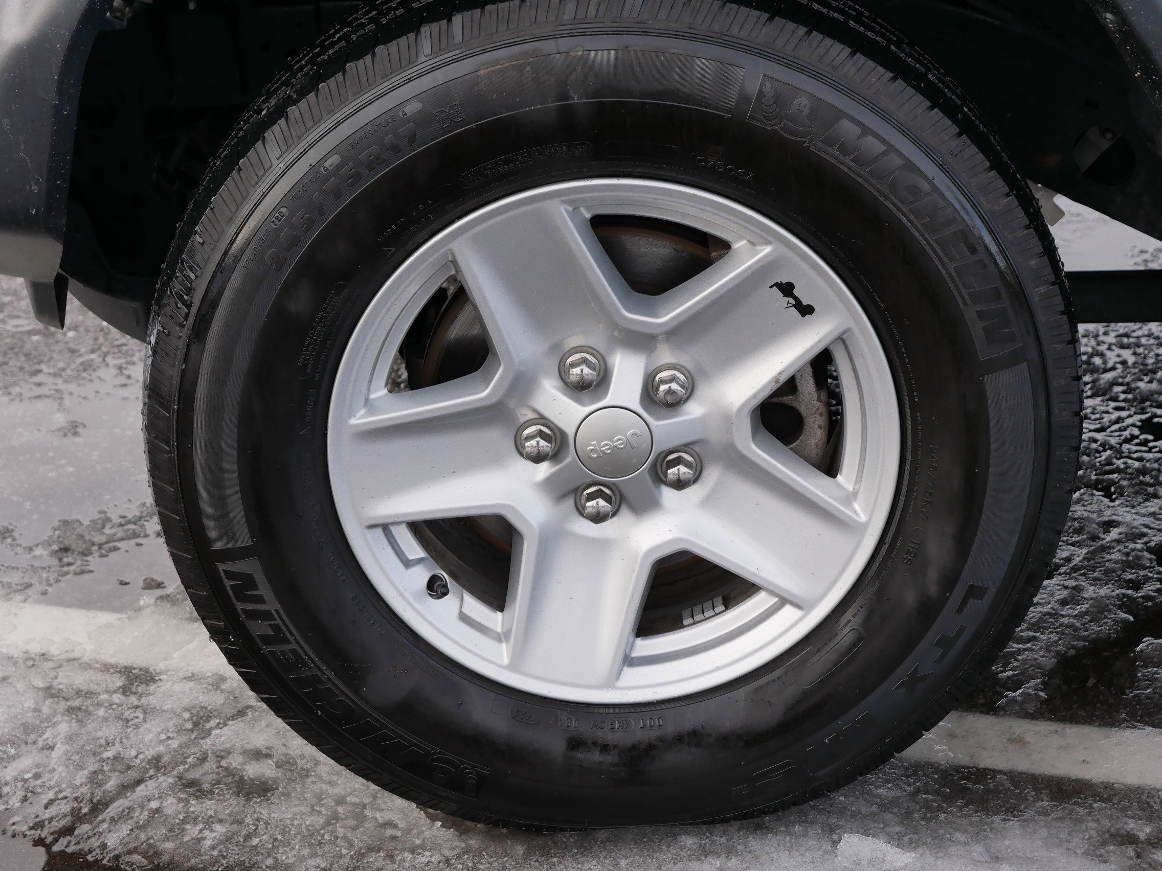 Used 2020 Jeep Gladiator Sport w/ Quick Order Package 24S image 15