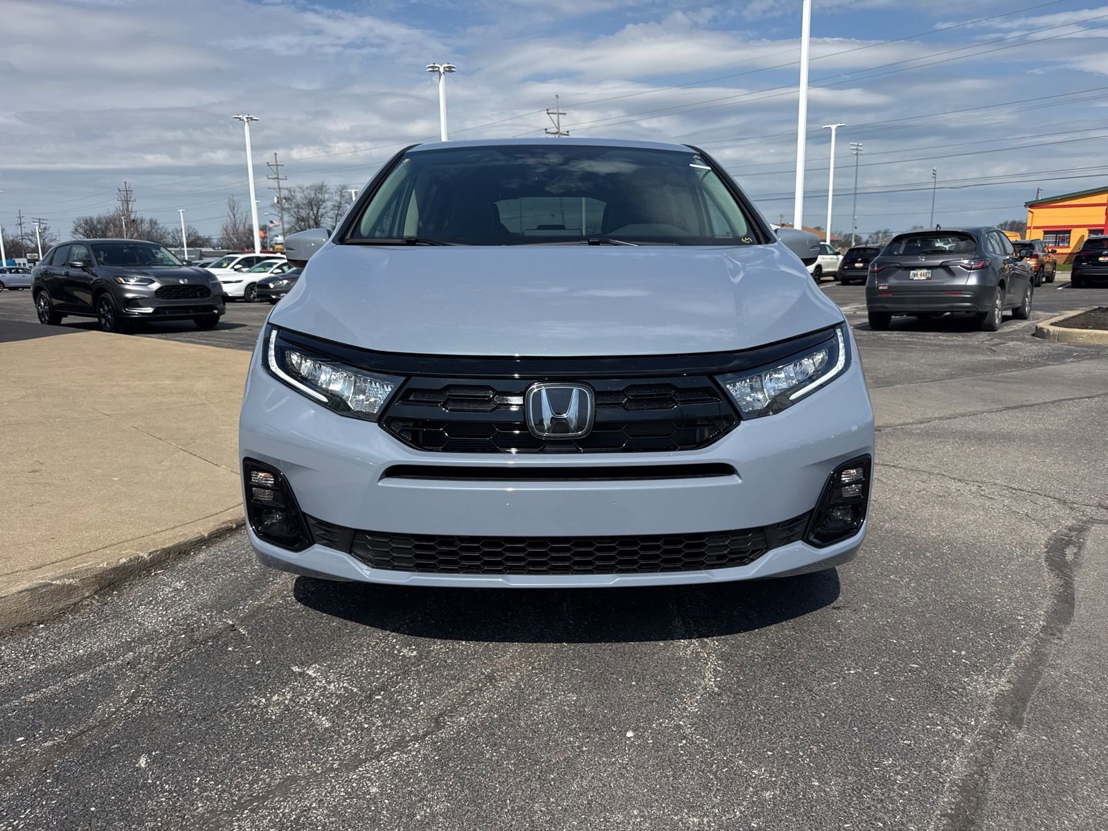 New 2026 Honda Odyssey Elite image 2