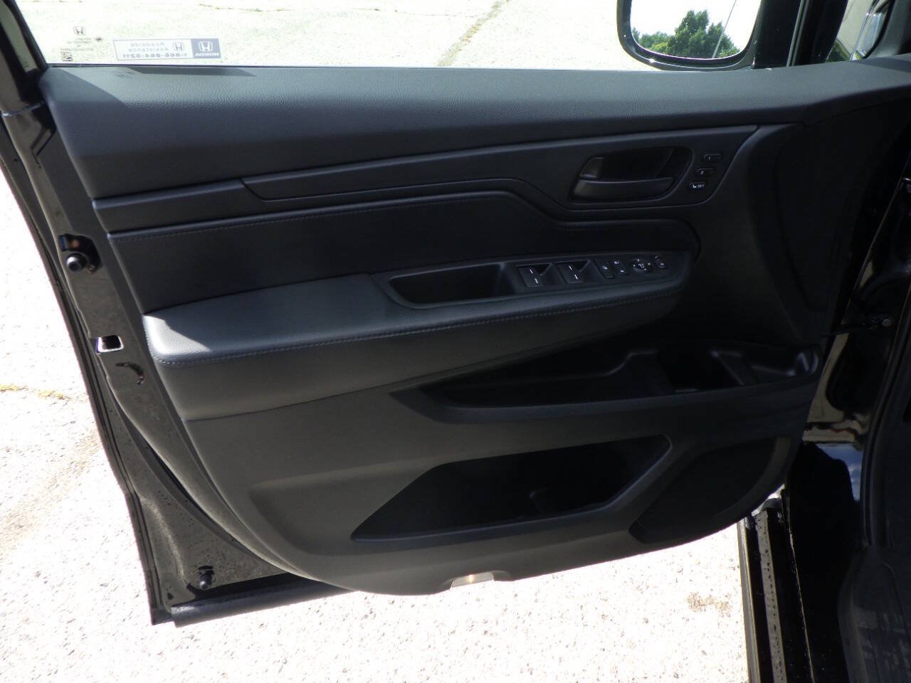 Used 2023 Honda Odyssey Sport image 9