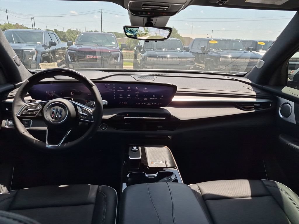 New 2026 Buick Enclave Avenir w/ Super Cruise Package FWD image 31