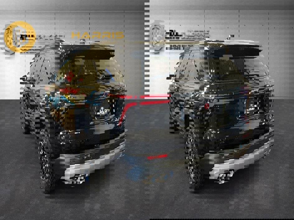New 2026 Chevrolet Traverse Z71 w/ Driver Confidence Package image 7
