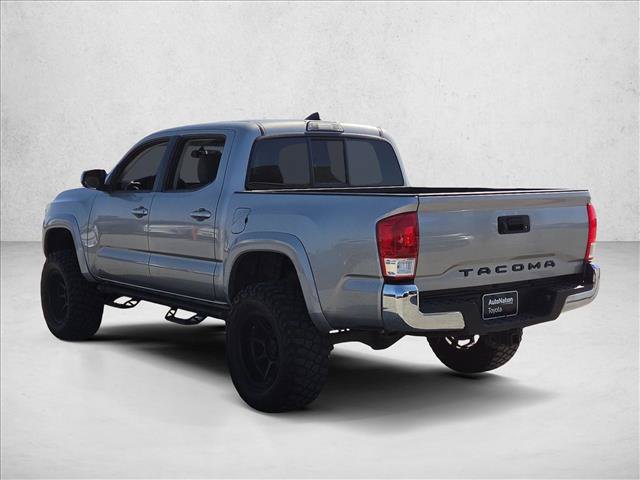 Used 2017 Toyota Tacoma SR5 w/ Tow Package AWD/4WD image 7