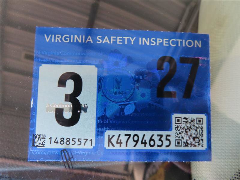 Used 2018 Lincoln Continental Select w/ Continental Climate Package AWD/4WD image 39