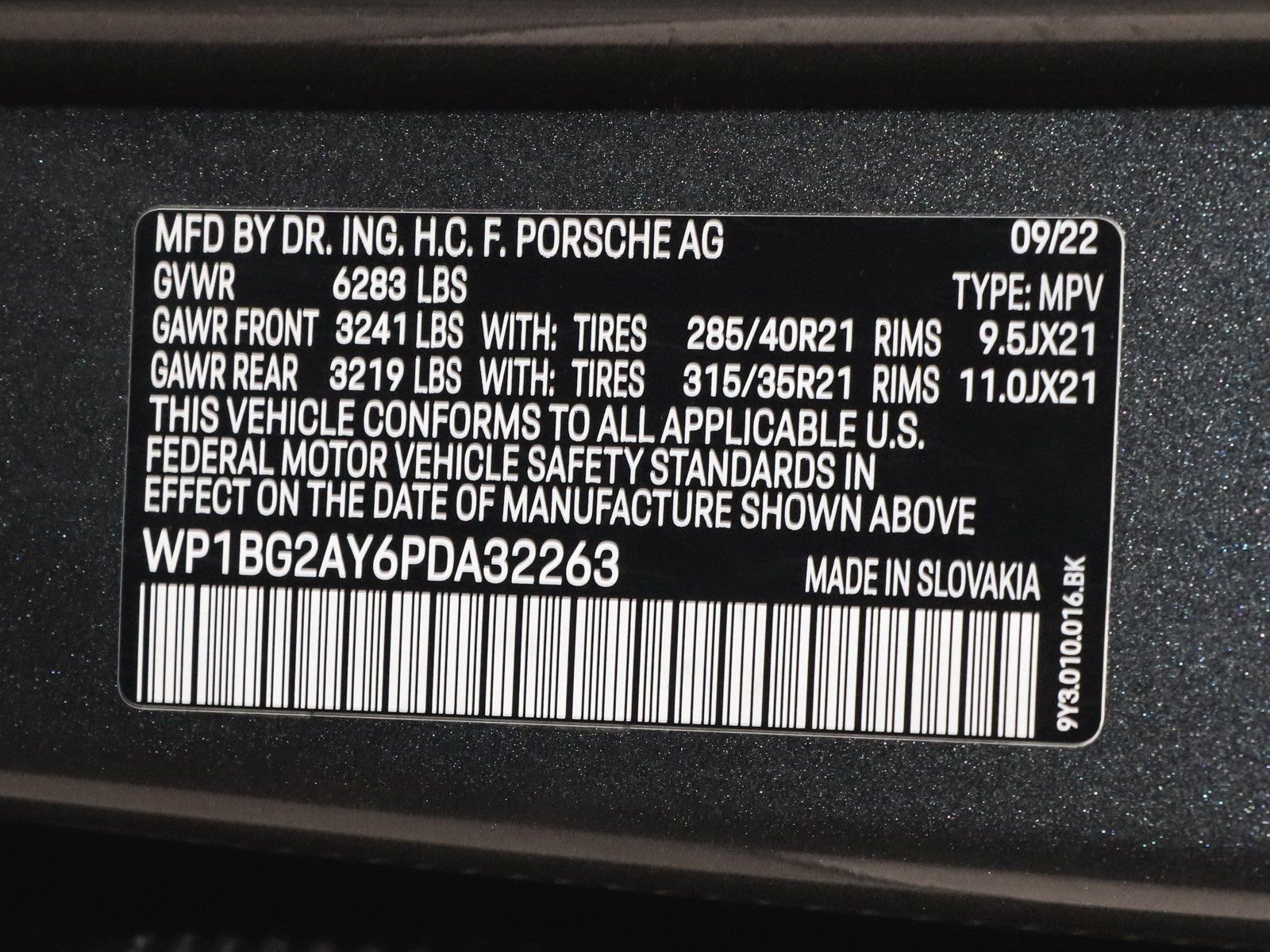 Used 2023 Porsche Cayenne GTS w/ Premium Package AWD/4WD image 7