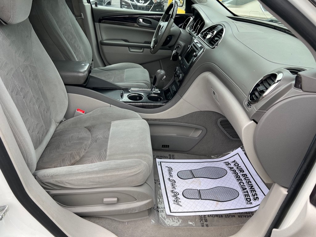 Used 2015 Buick Enclave Convenience FWD image 30