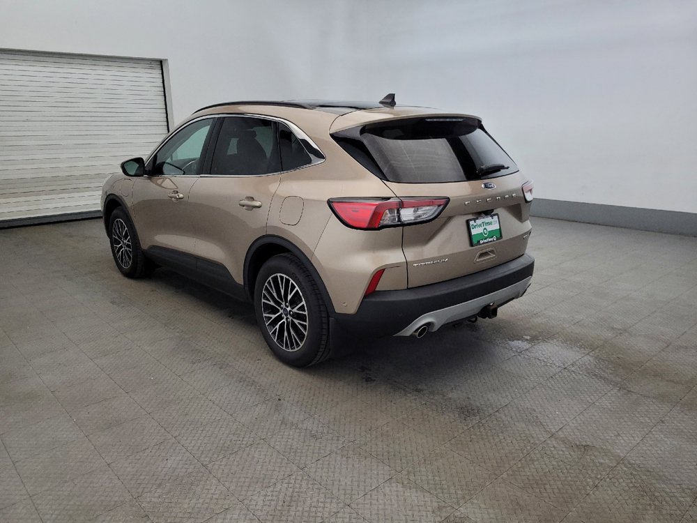 Used 2021 Ford Escape Titanium w/ Titanium Premium Package FWD image 5