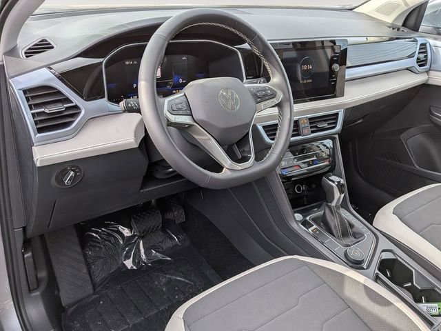New 2026 Volkswagen Taos SE image 10