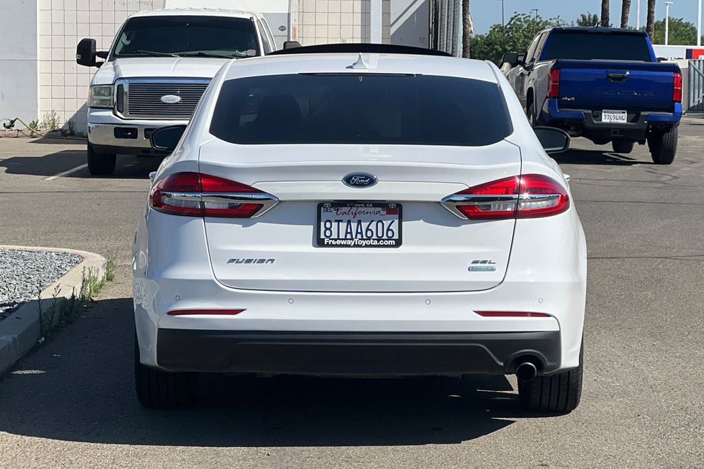 Used 2020 Ford Fusion SEL FWD image 6