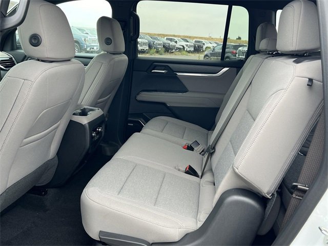 New 2025 GMC Acadia Elevation image 25