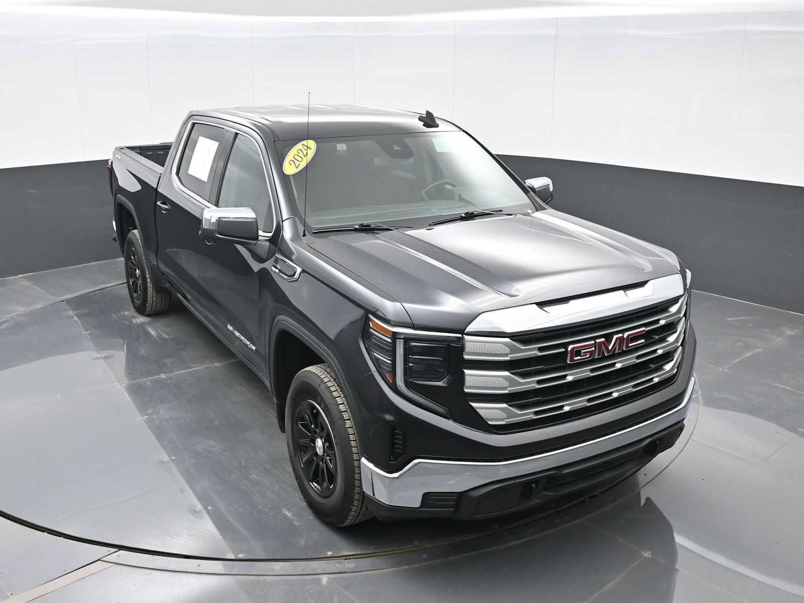 Used 2024 GMC Sierra 1500 SLE AWD/4WD image 21