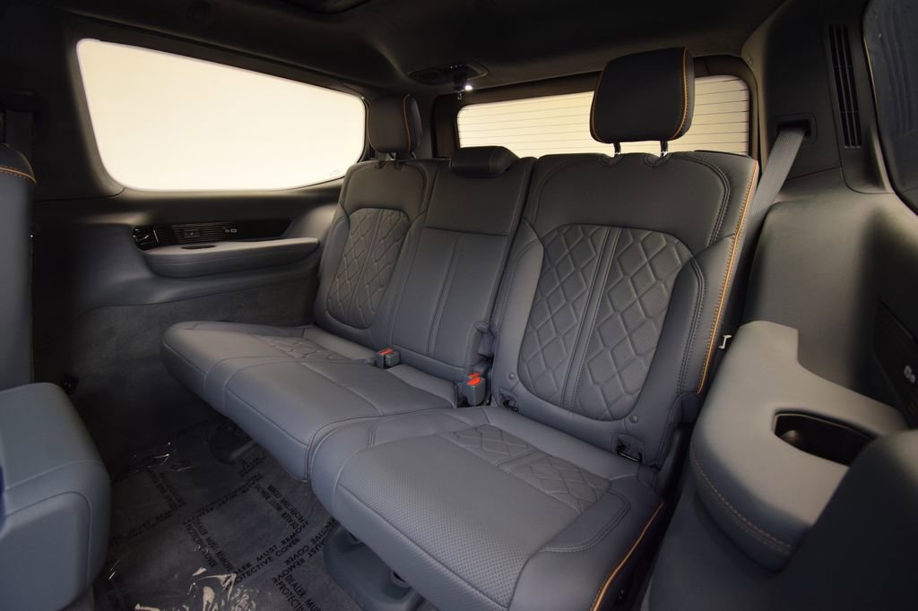 New 2024 Jeep Grand Wagoneer Series III AWD/4WD image 41