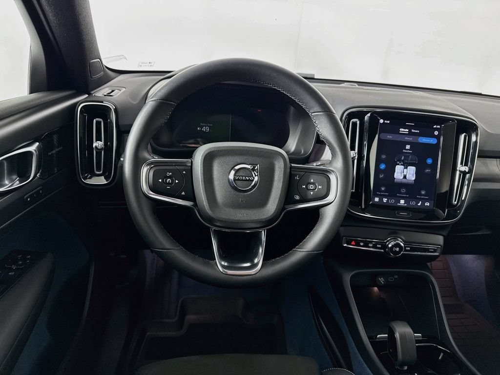 Used 2022 Volvo C40 P8 Recharge Ultimate AWD/4WD image 23