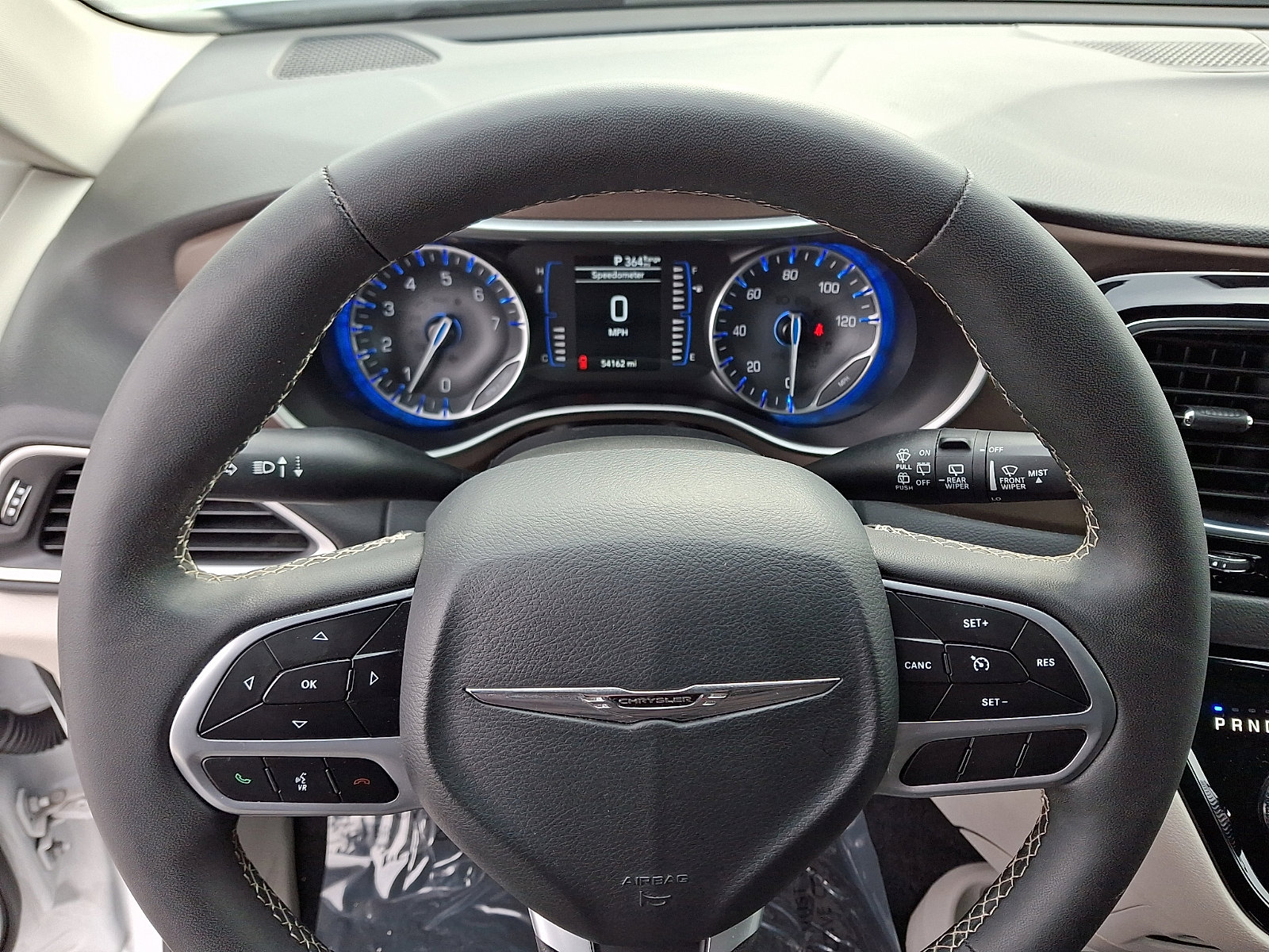 Used 2024 Chrysler Voyager LX image 19