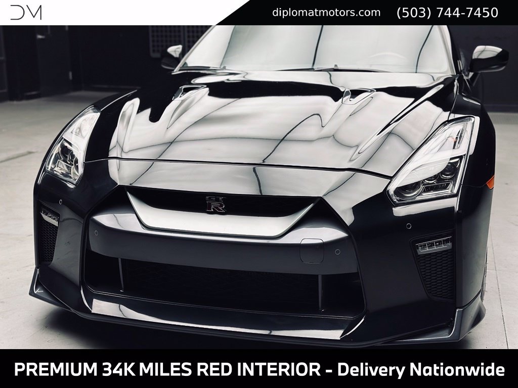 Used 2018 Nissan GT-R Premium w/ Premium Interior Package AWD/4WD image 14