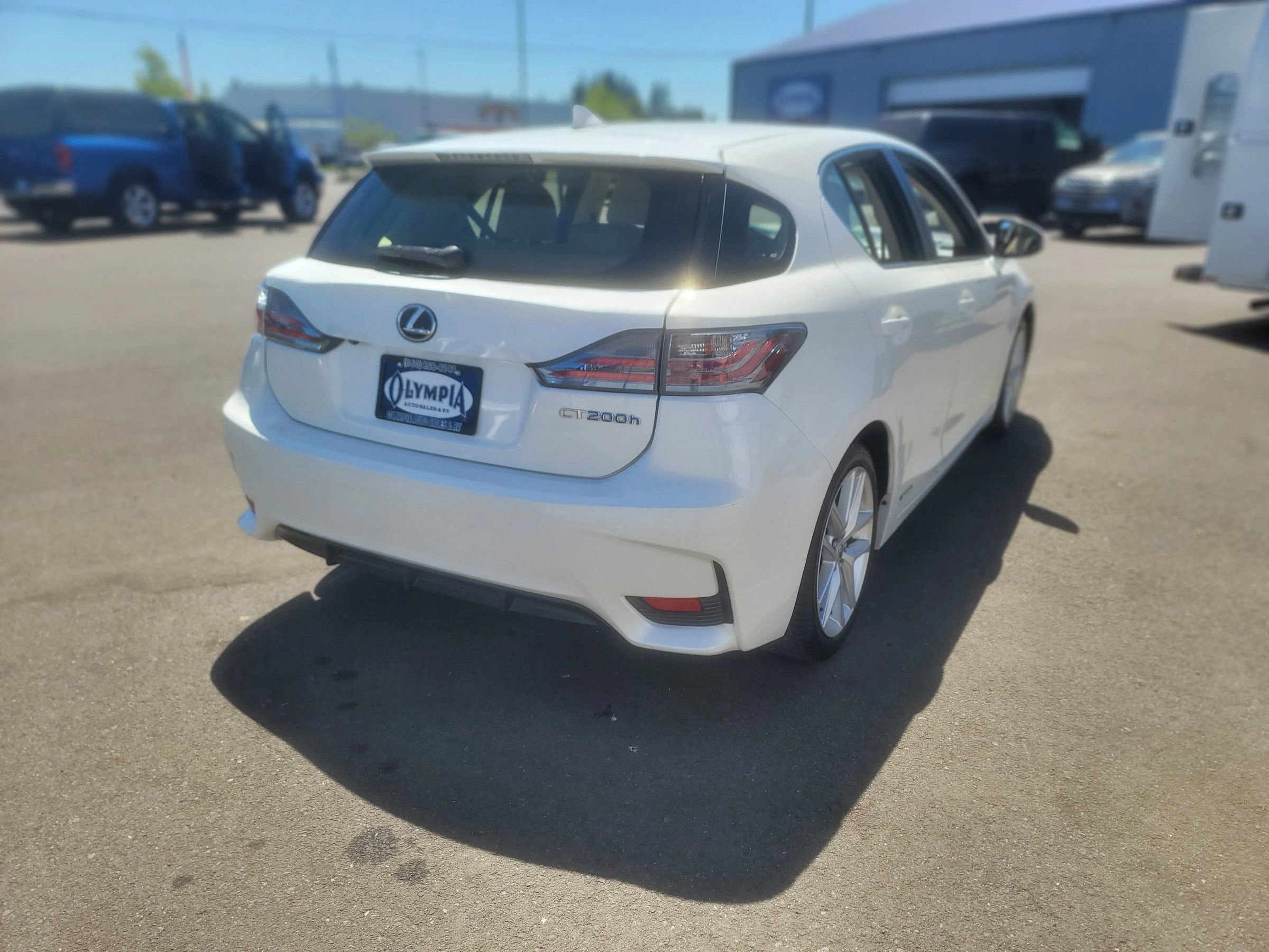 Used 2014 Lexus CT 200h FWD image 15