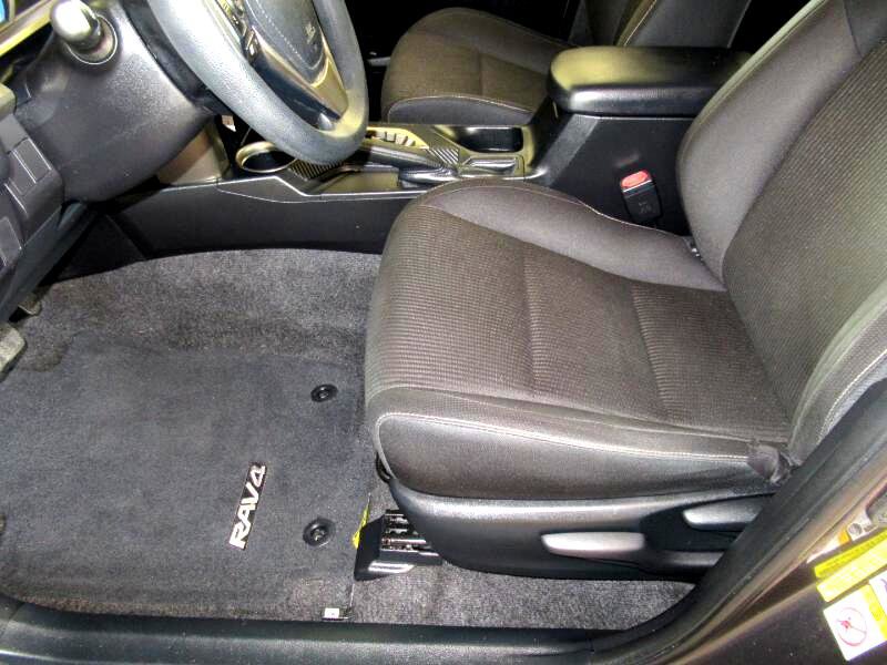 Used 2013 Toyota RAV4 XLE image 29