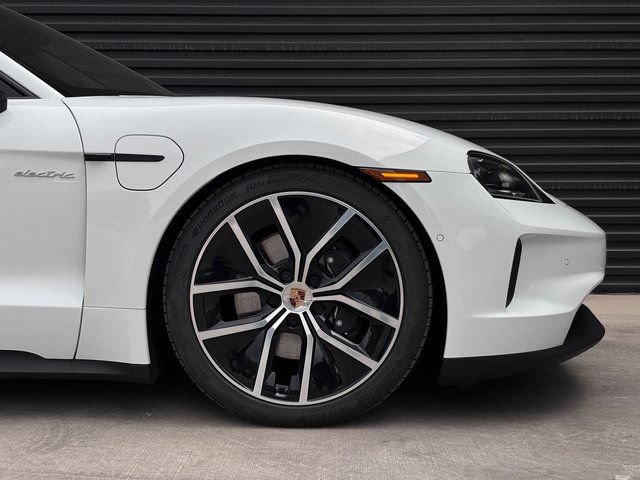 New 2026 Porsche Taycan RWD image 11