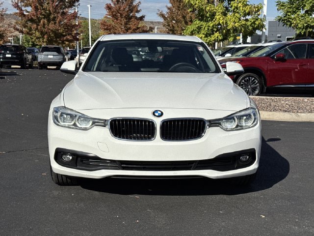 Used 2018 BMW 320i Sedan w/ Convenience Package RWD image 7