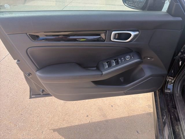 Used 2023 Honda Civic Touring image 16