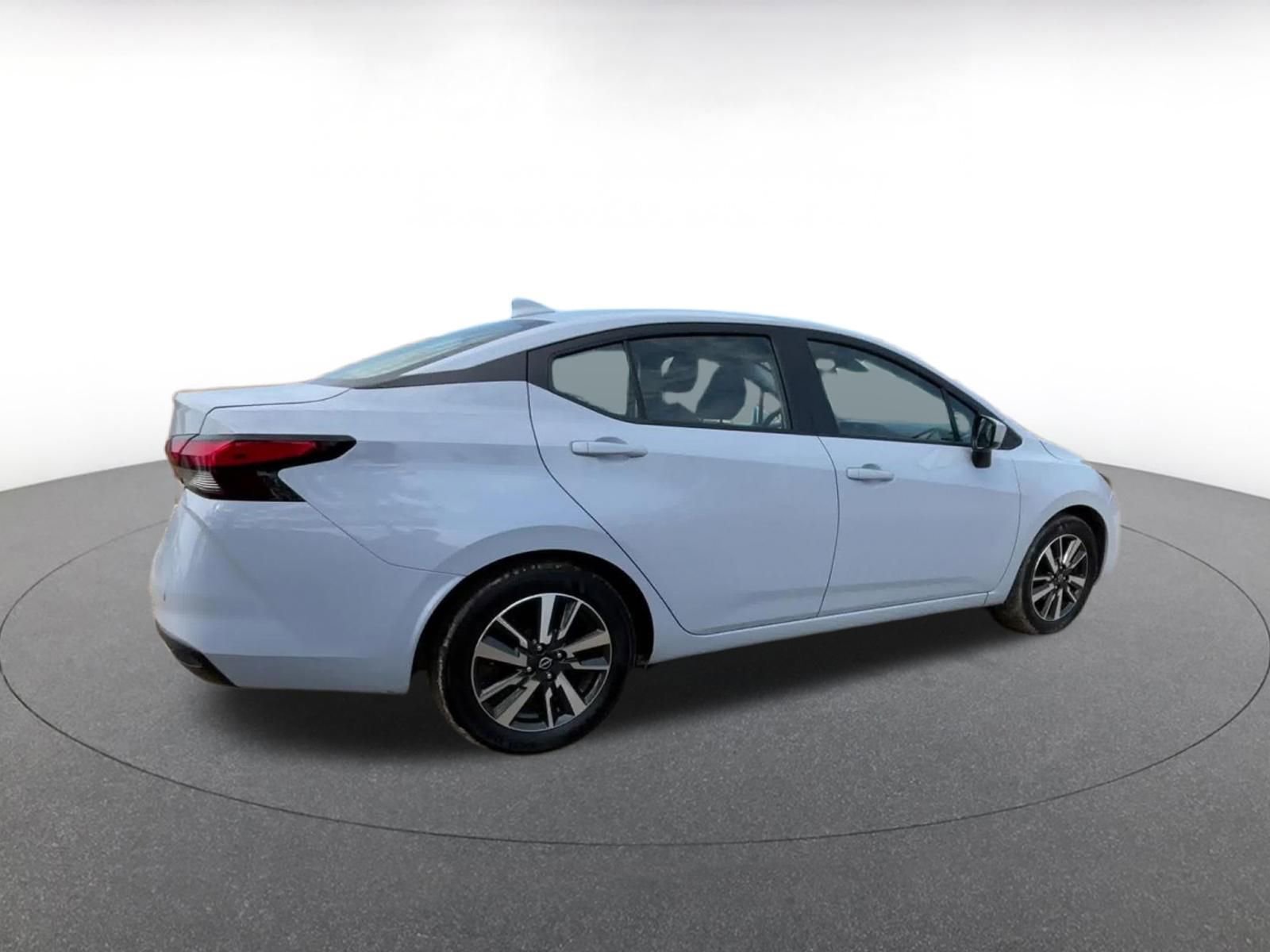 Used 2025 Nissan Versa SV image 15